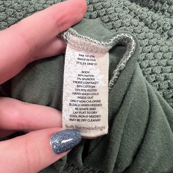 Soft Surroundings Hallie Henley Long Sleeve Asymmetrical Tunic Top - green, L - Picture 4 of 8